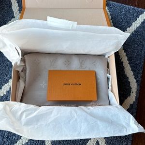 Louis Vuitton Monogram Shawl in Greige